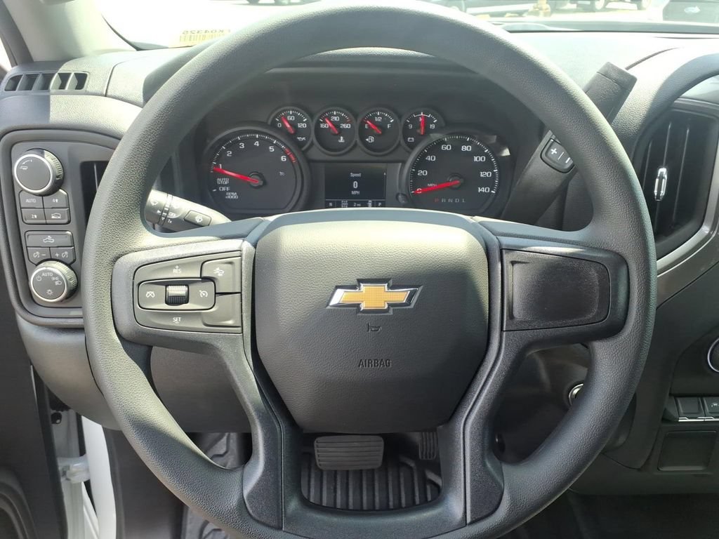 New 2026 Summit White Chevrolet WT image 11