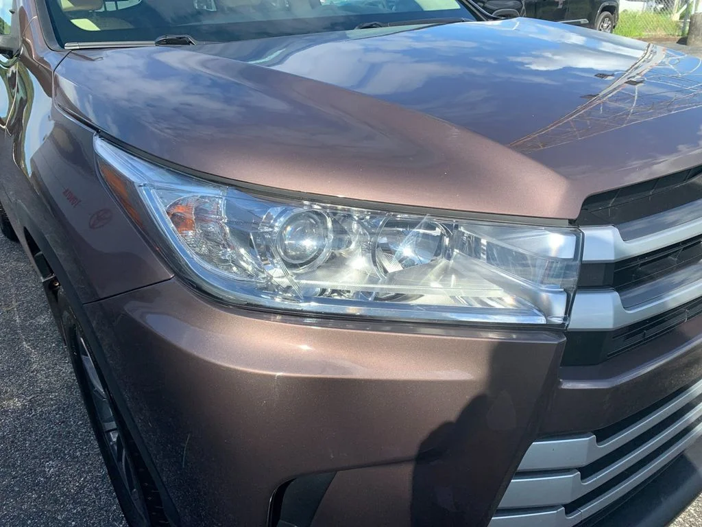 Used 2017 Brown Toyota XLE image 36