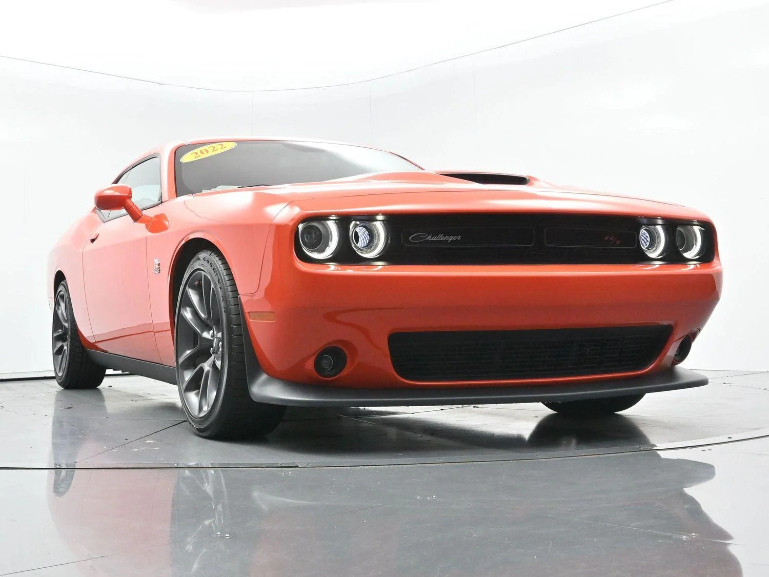 Used 2022 Go Mango Dodge R/T Scat Pack image 43
