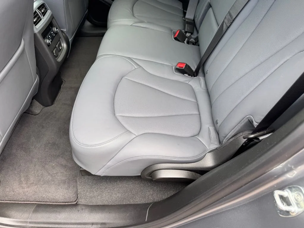 Used 2020 Gray Buick Essence image 9