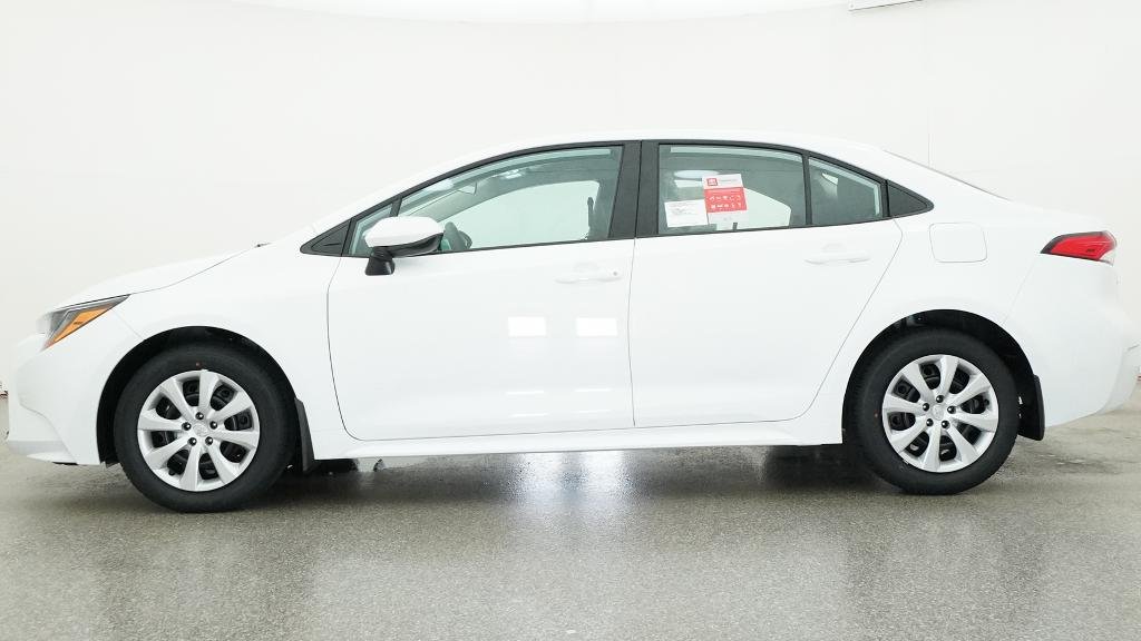 New 2026 Ice Cap Toyota LE image 32