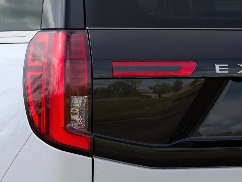 New 2027 Star White Metallic Tri-Coat Ford King Ranch® image 45