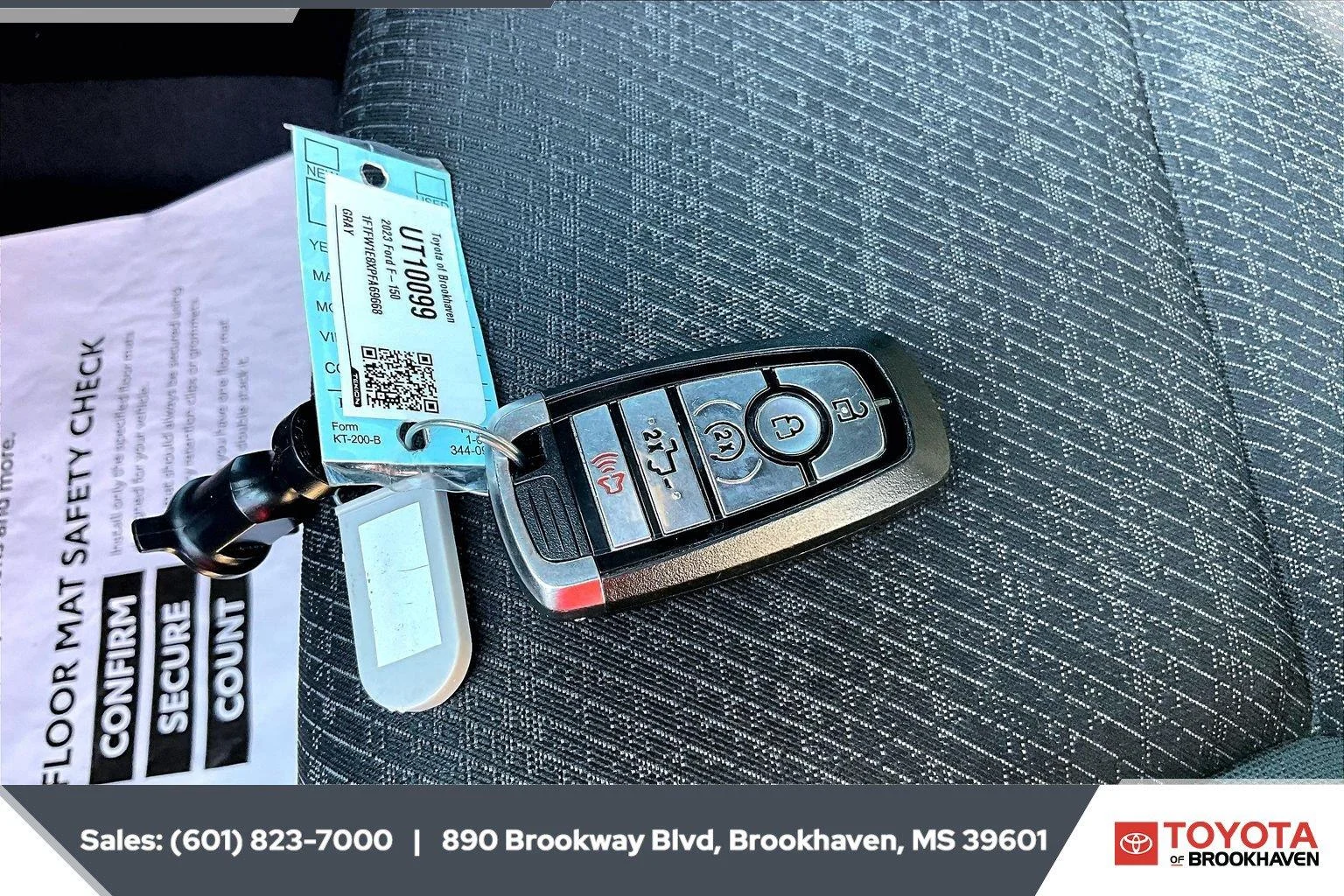 Used 2023 Carbonized Gray Ford XLT image 9