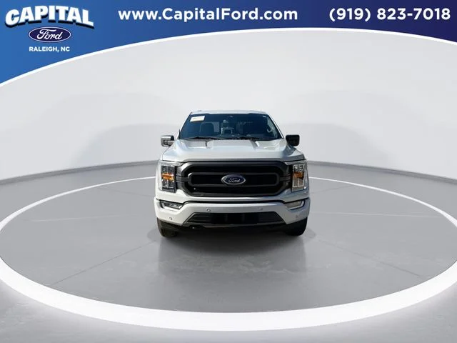 Used 2023 White Ford XLT image 3
