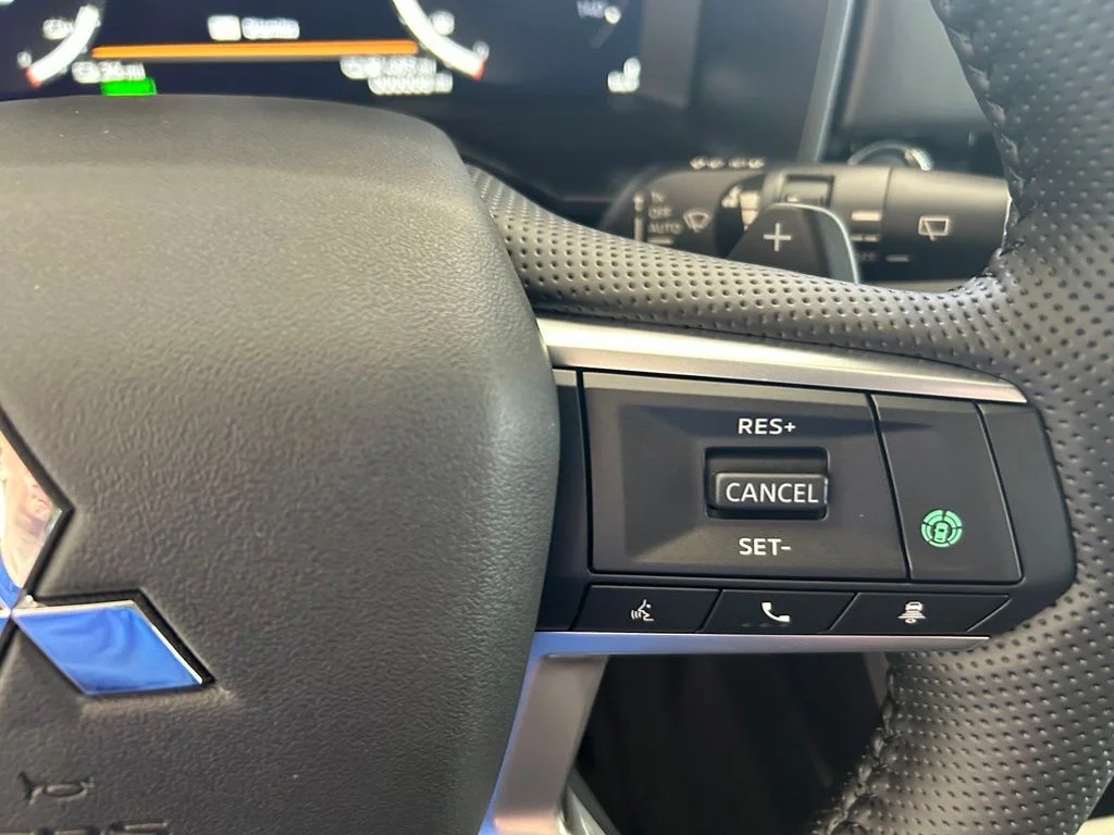 New 2026 Gray Mitsubishi SE S-AWC image 45