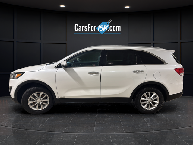 Used 2016 Snow White Pearl Kia LX image 4