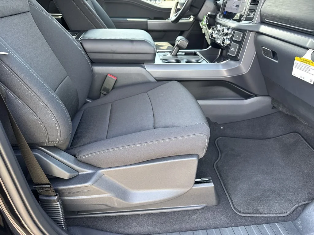 New 2026 Black Ford XLT image 13