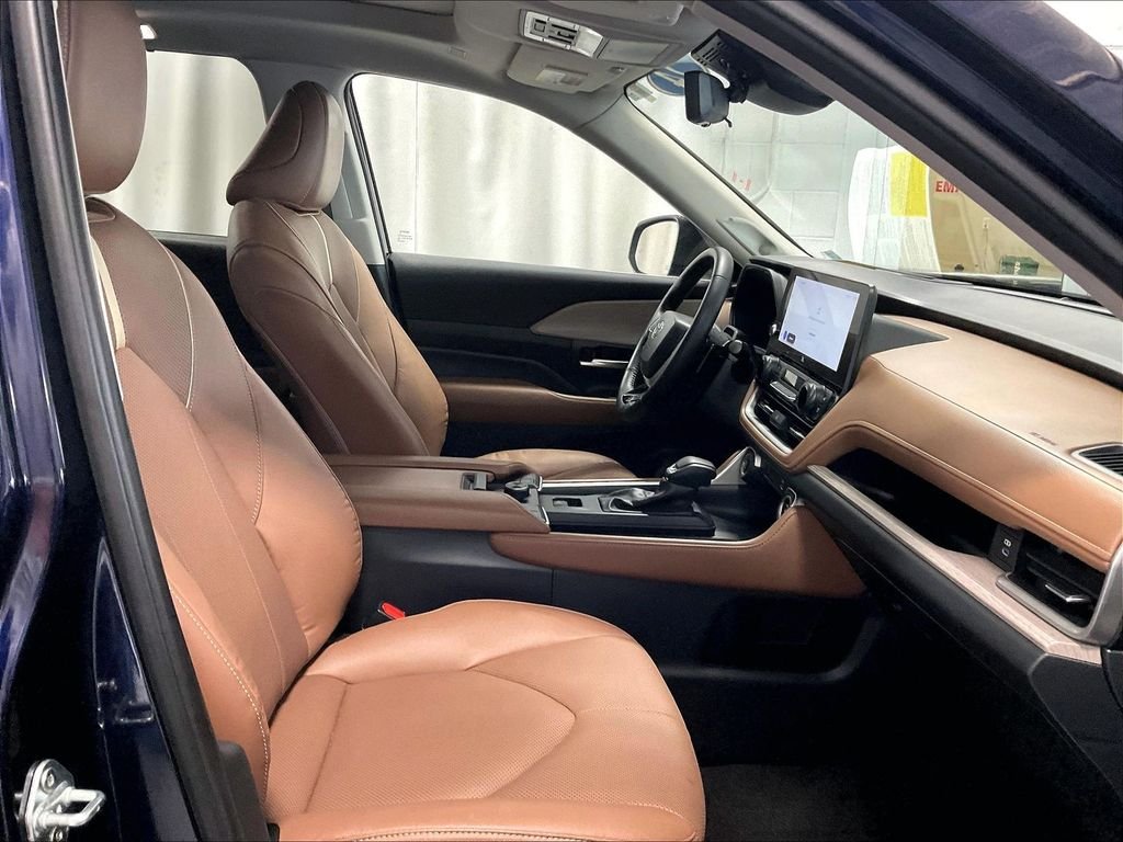 Used 2024 Blue Toyota Platinum image 10