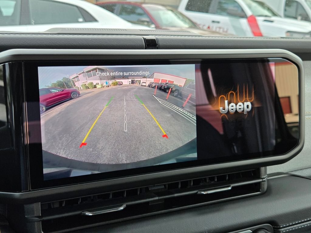 Used 2024 Gray Jeep Sahara image 22