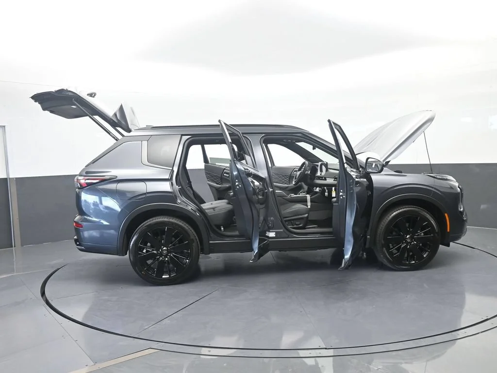New 2026 Graphite Gray Mitsubishi BLACK EDITION S-AWC image 76