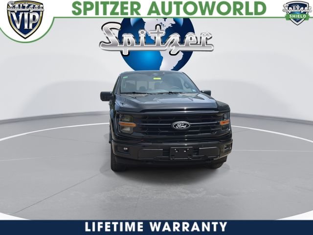 New 2026 Black Ford XLT image 3