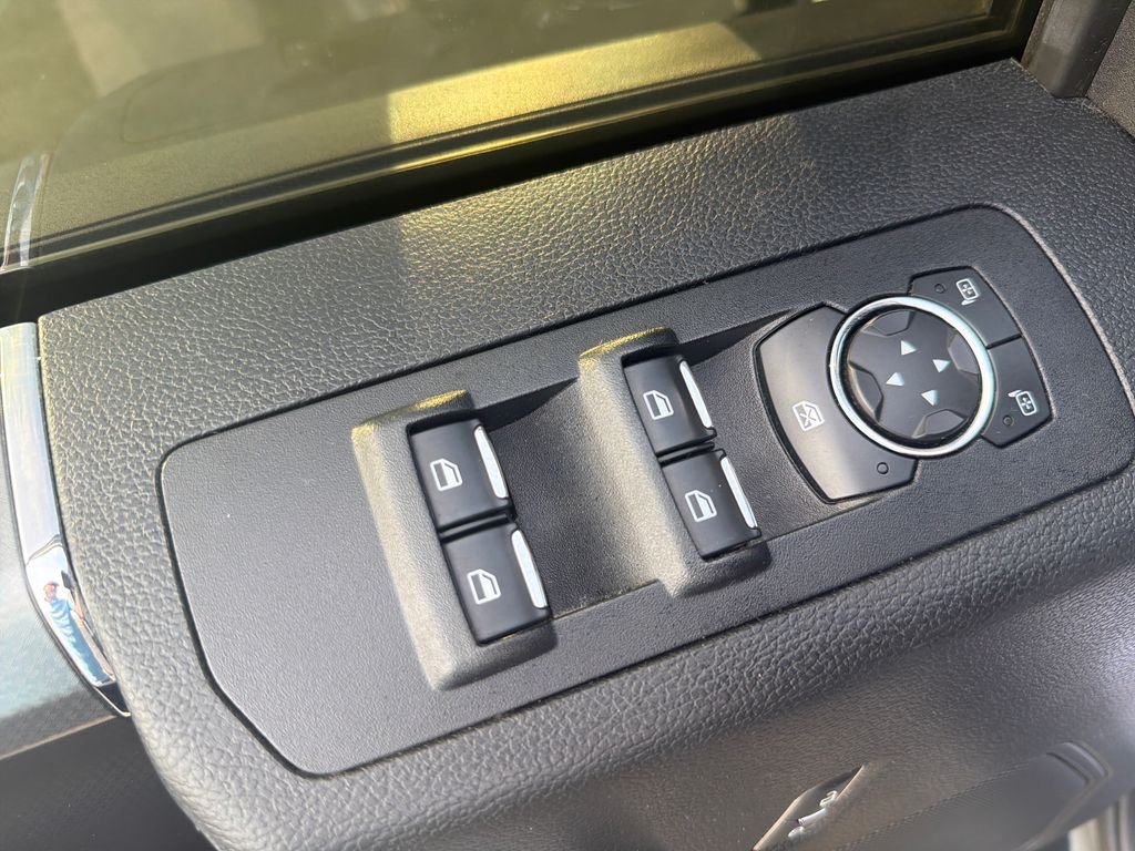 Used 2016 Gray Ford XLT image 5