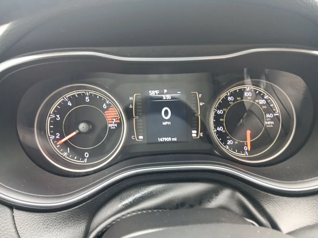 Used 2019 Velvet Red Pearlcoat Jeep Latitude Plus image 19