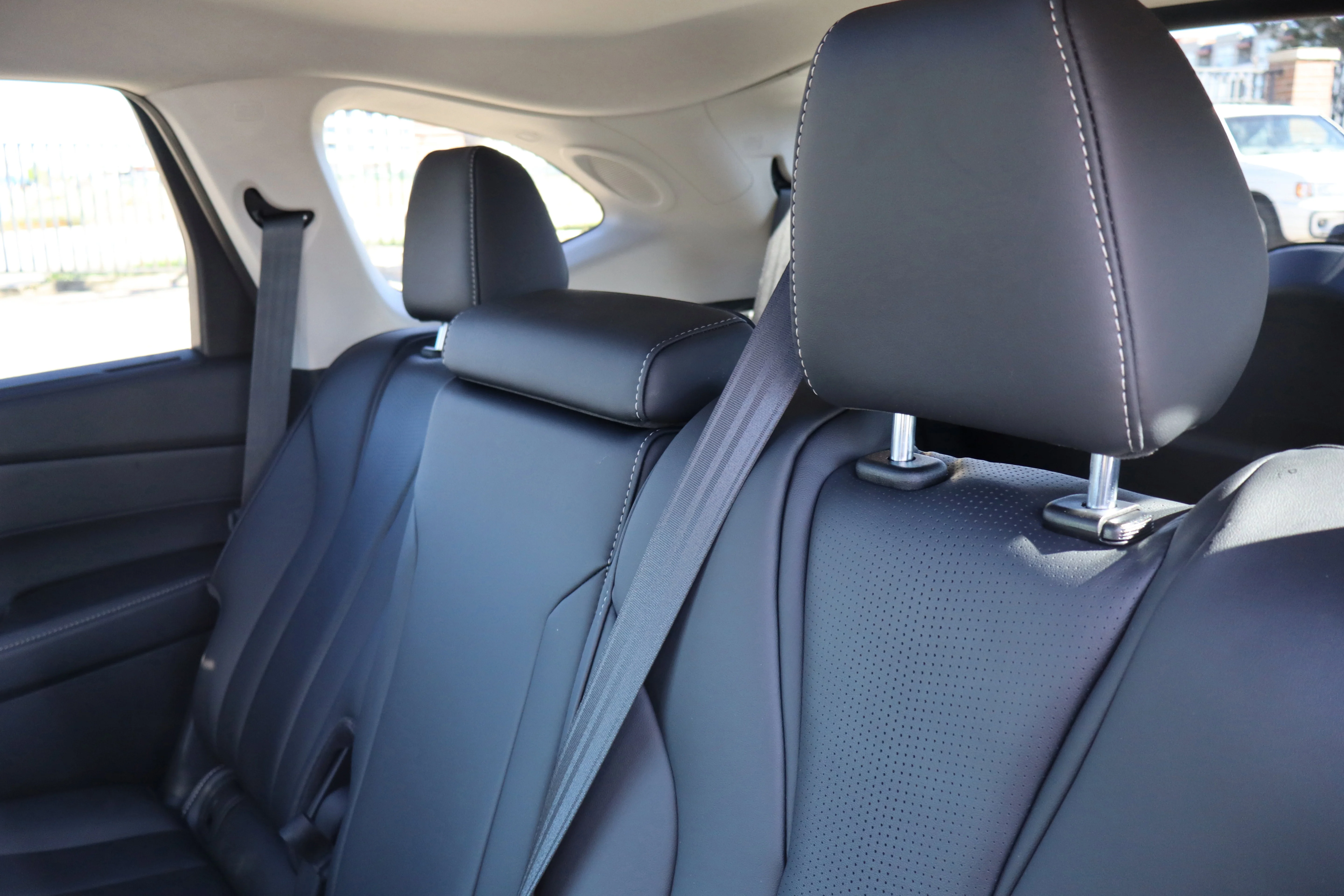 New 2026 Majestic Black Pearl Acura w/Technology Package image 25