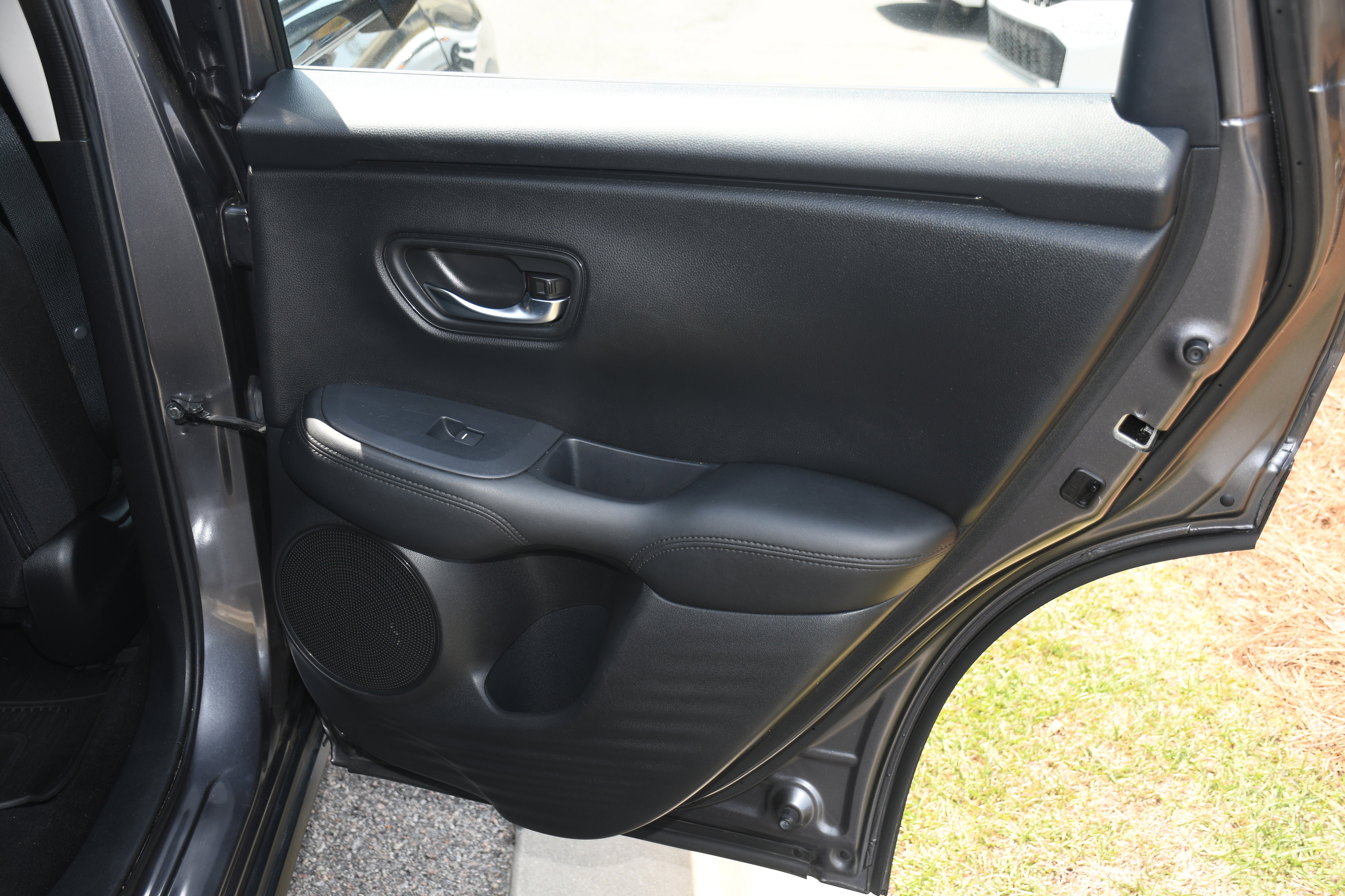 Used 2024  Honda LX image 18