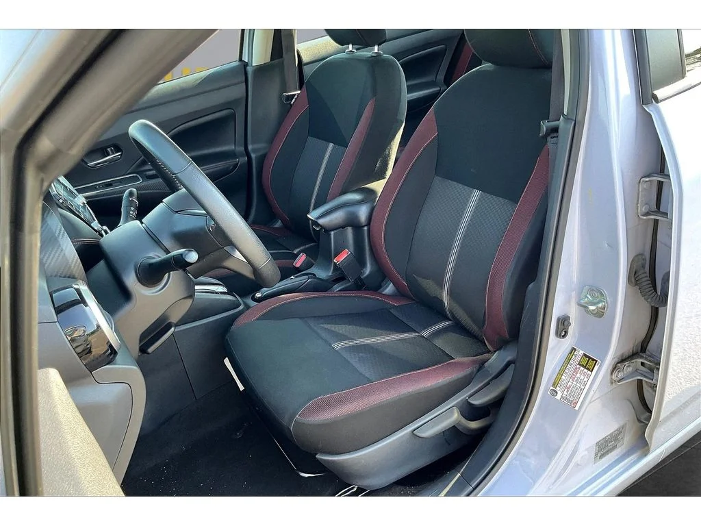 Used 2024 Gray Nissan SR image 17
