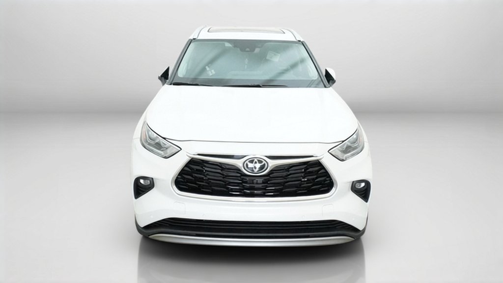 New 2026 Wind Chill Pearl Toyota Platinum image 16