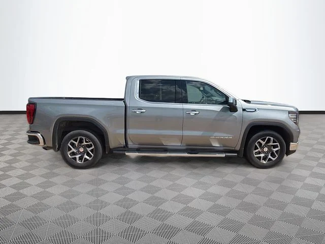 Used 2023 Silver GMC SLT image 6