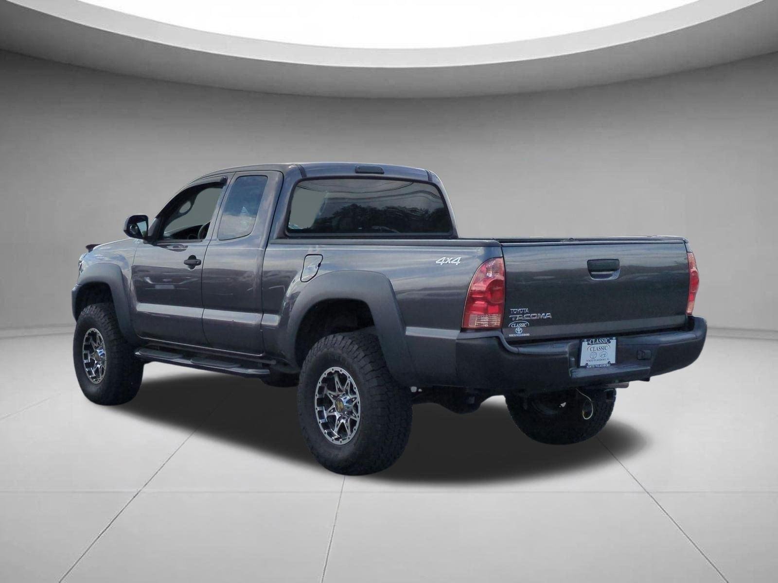 Used 2015 Magnetic Gray Metallic Toyota BASE image 3