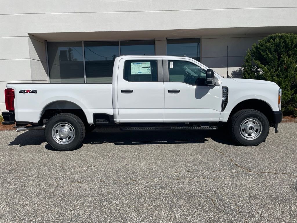New 2026 Oxford White Ford F-350® XL image 5