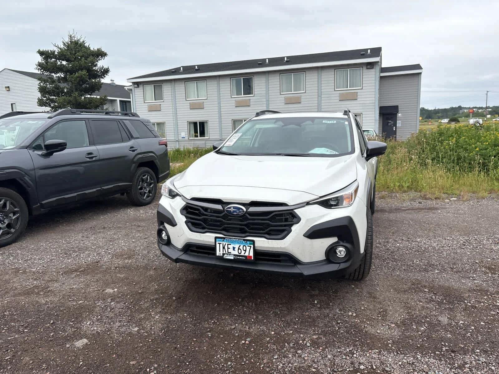 Used 2026 Crystal White Pearl Subaru Premium image 4