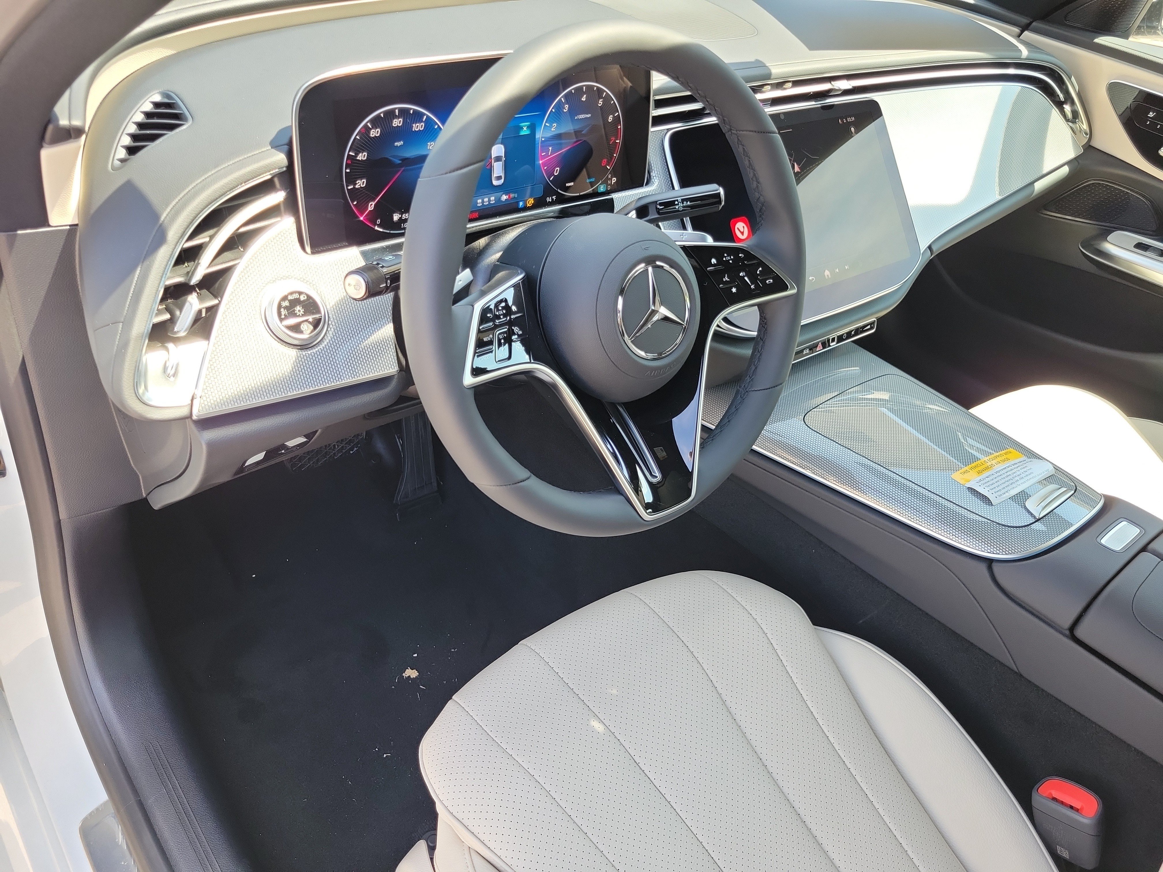 New 2026 MANUFAKTUR Moonlight White Metallic Mercedes-Benz E 350 image 50