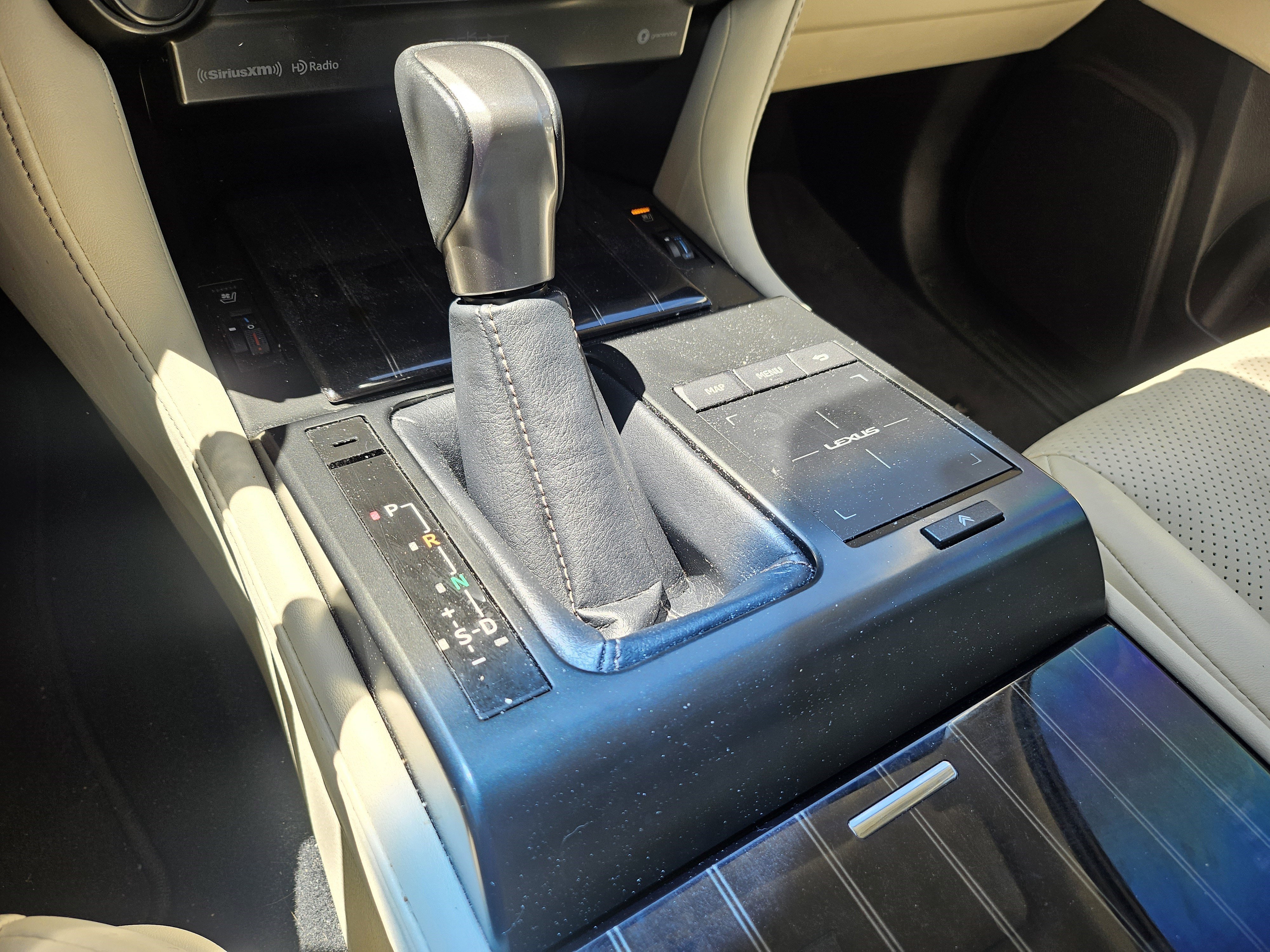 Certified Used 2023 EMINENT WHITE PEARL Lexus 460 Luxury image 14