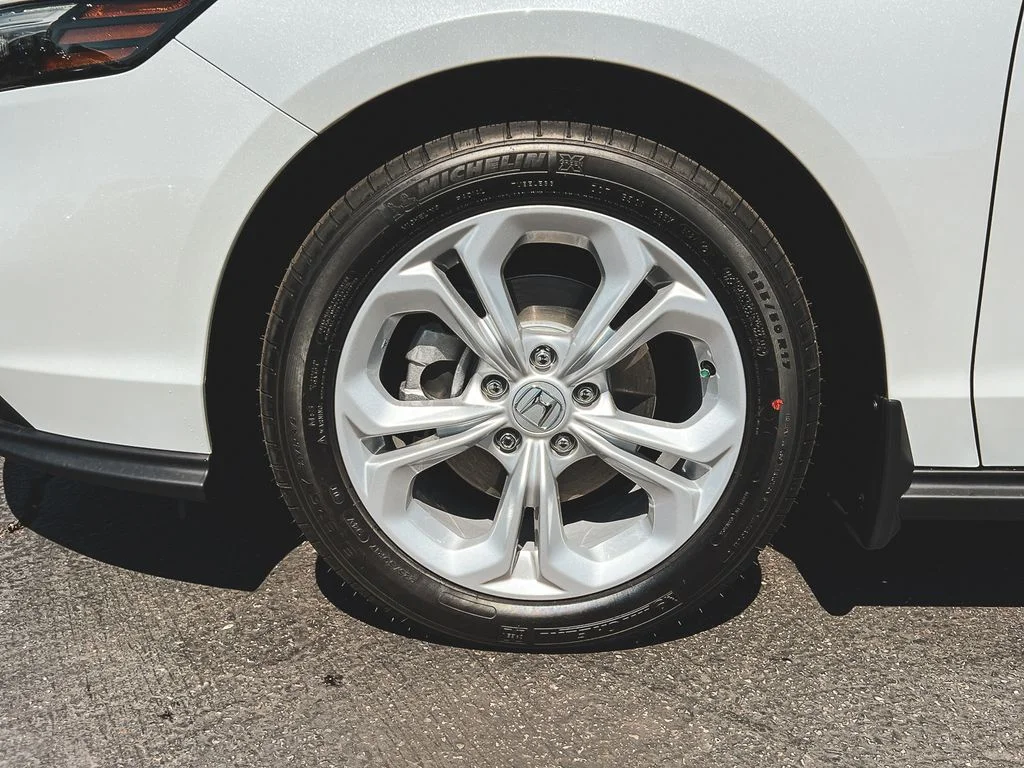 New 2026 Platinum White Pearl Honda LX image 5