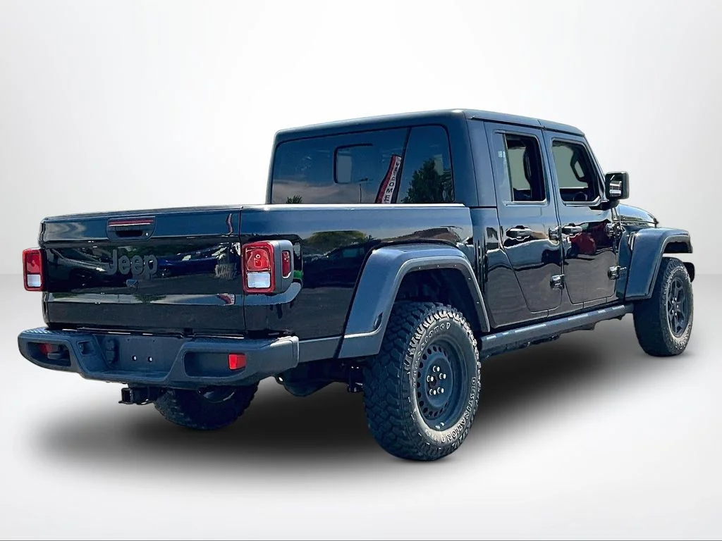 Used 2022 Black Jeep Willys image 2