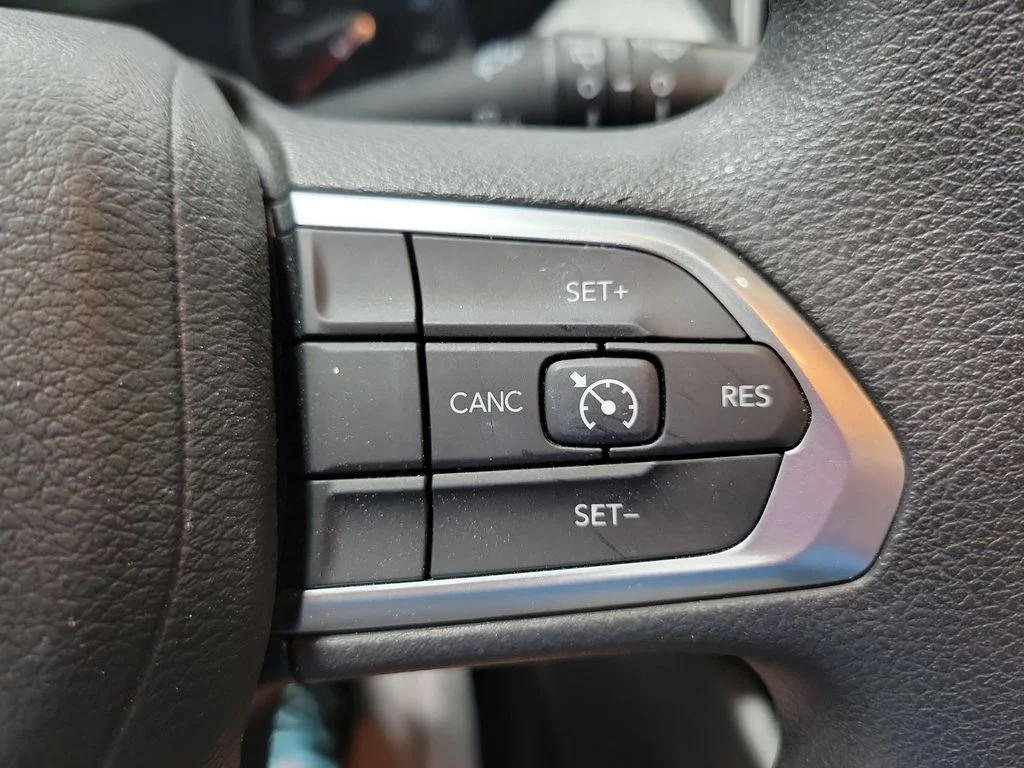 Used 2023 White Jeep Sport image 34