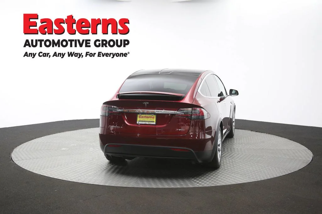 Used 2016 Red Tesla P90D image 36