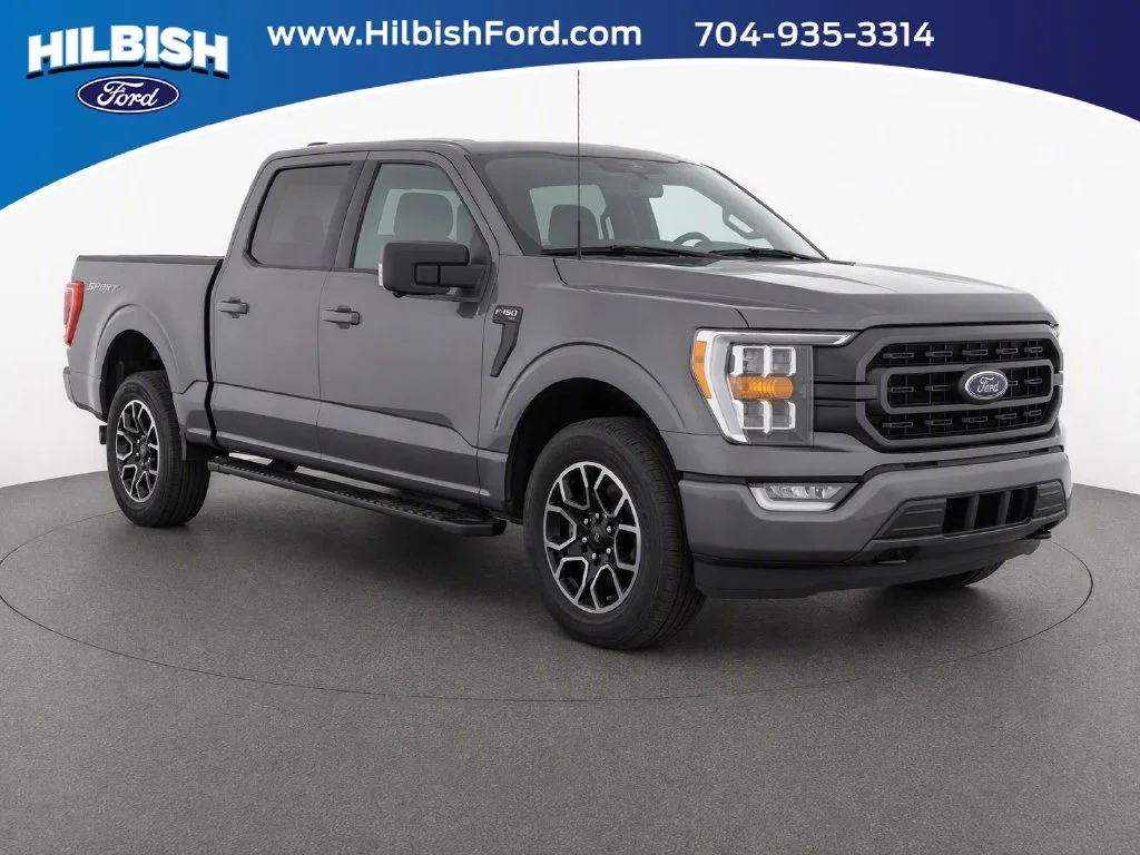 Used 2022 Gray Ford XLT image 1