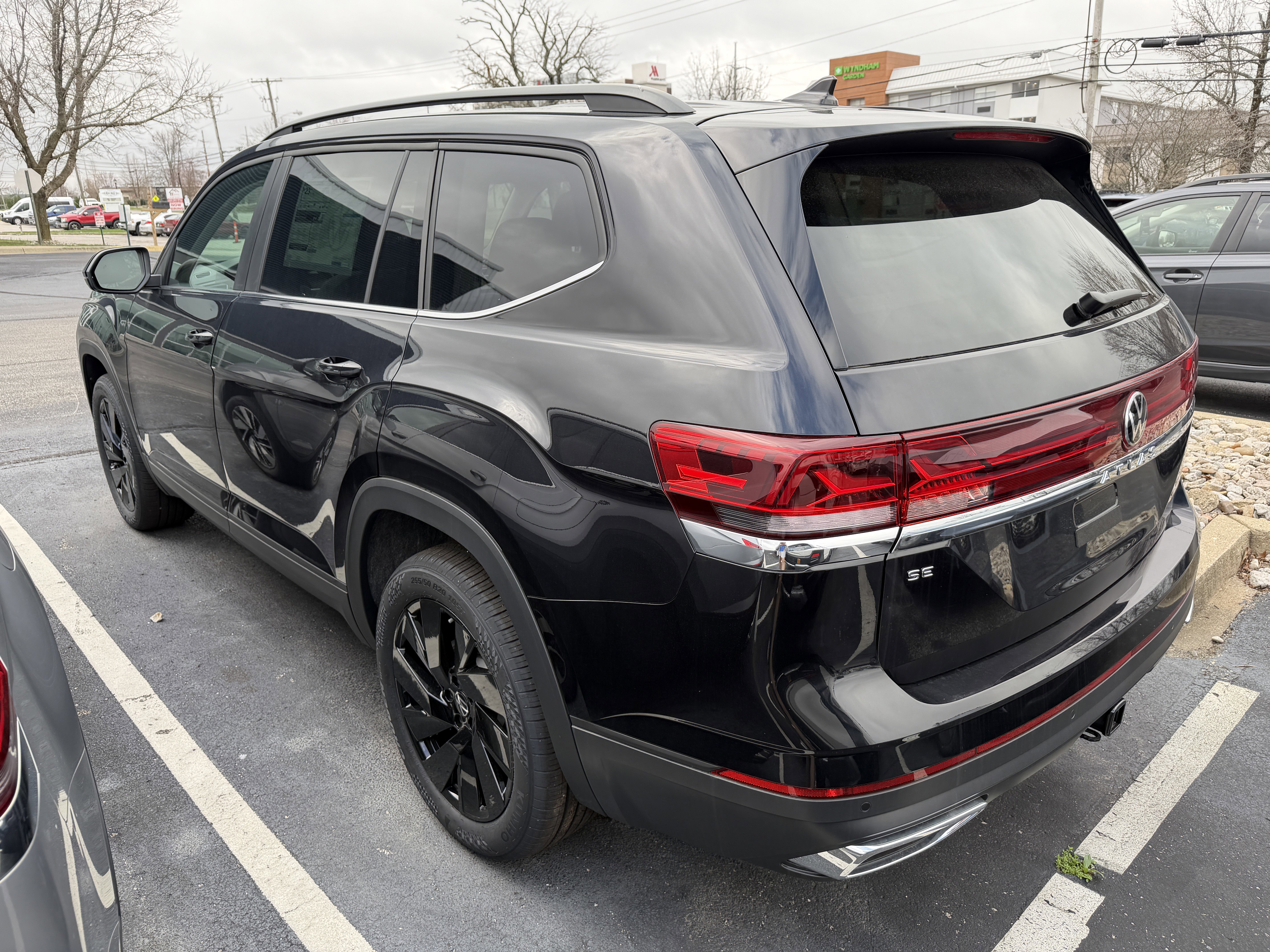 New 2026 Deep Black Pearl Volkswagen 2.0T SE w/Technology image 5