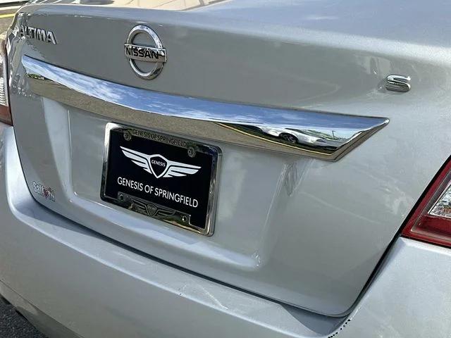 Used 2013 Silver Nissan 2.5 S image 11
