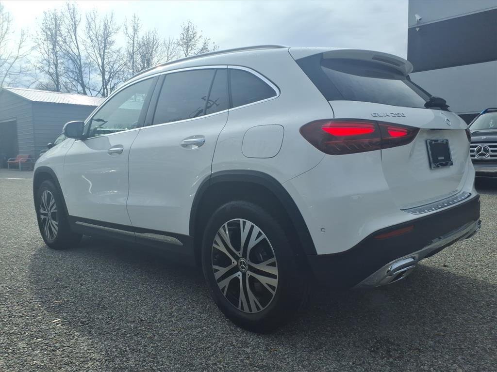 Used 2026 Polar White Mercedes-Benz GLA 250 image 4