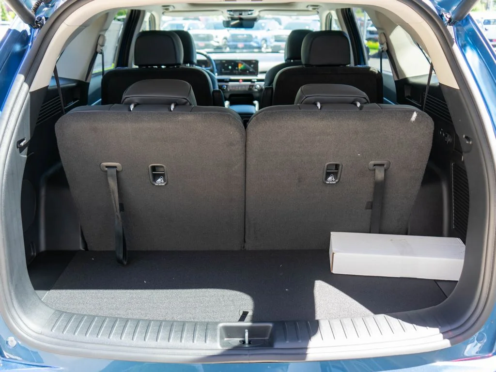 New 2026 Mineral Blue Kia EX image 31