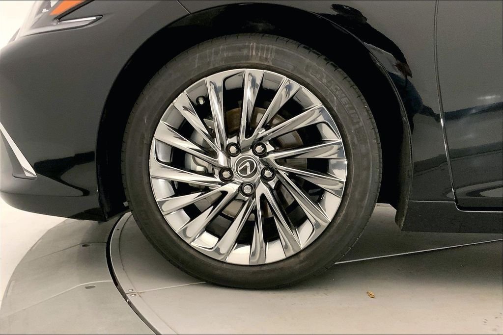 Used 2025 Obsidian Lexus 350 Ultra Luxury image 8