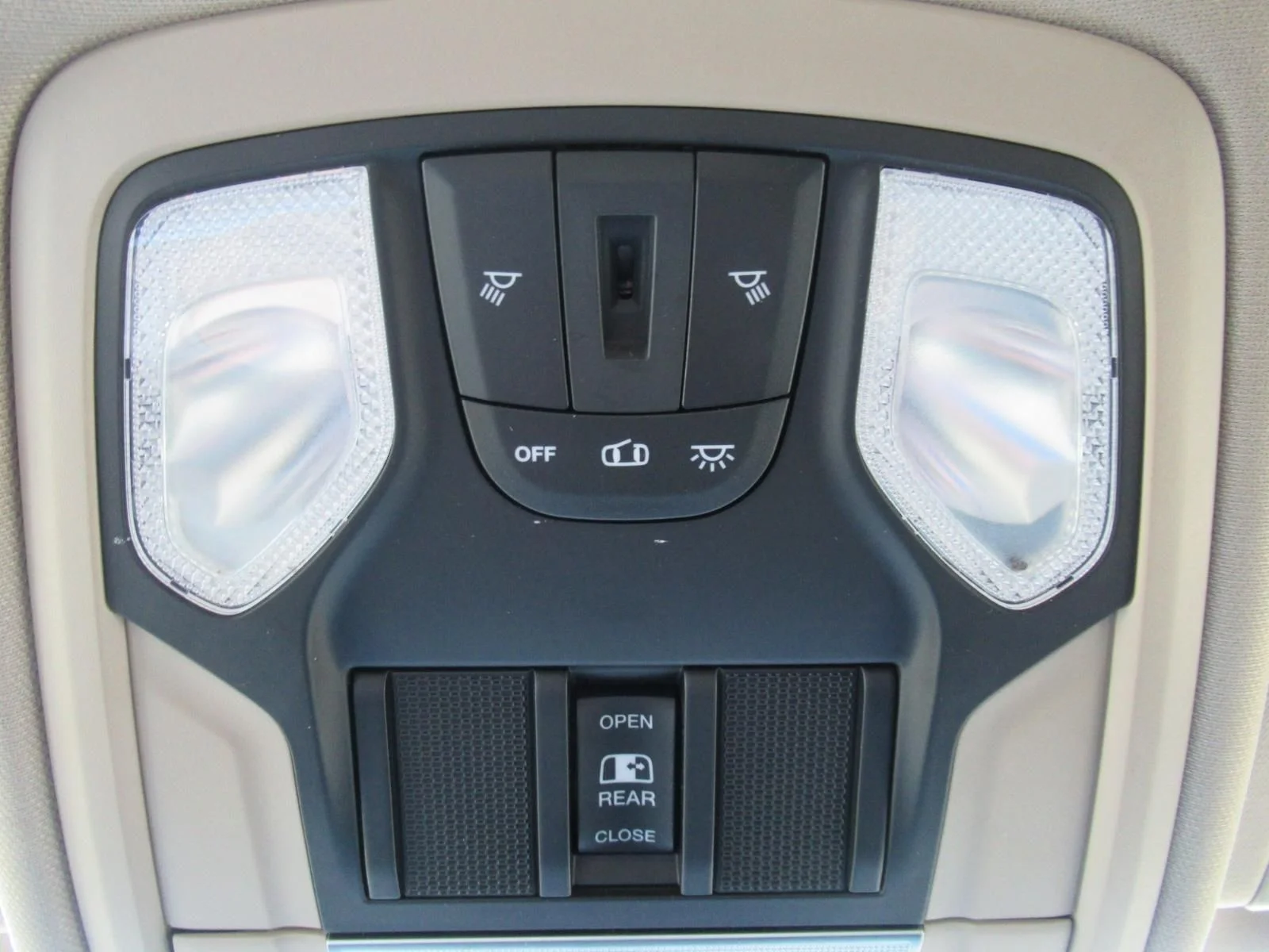 Used 2020 Silver Ram Big Horn/Lone Star image 30