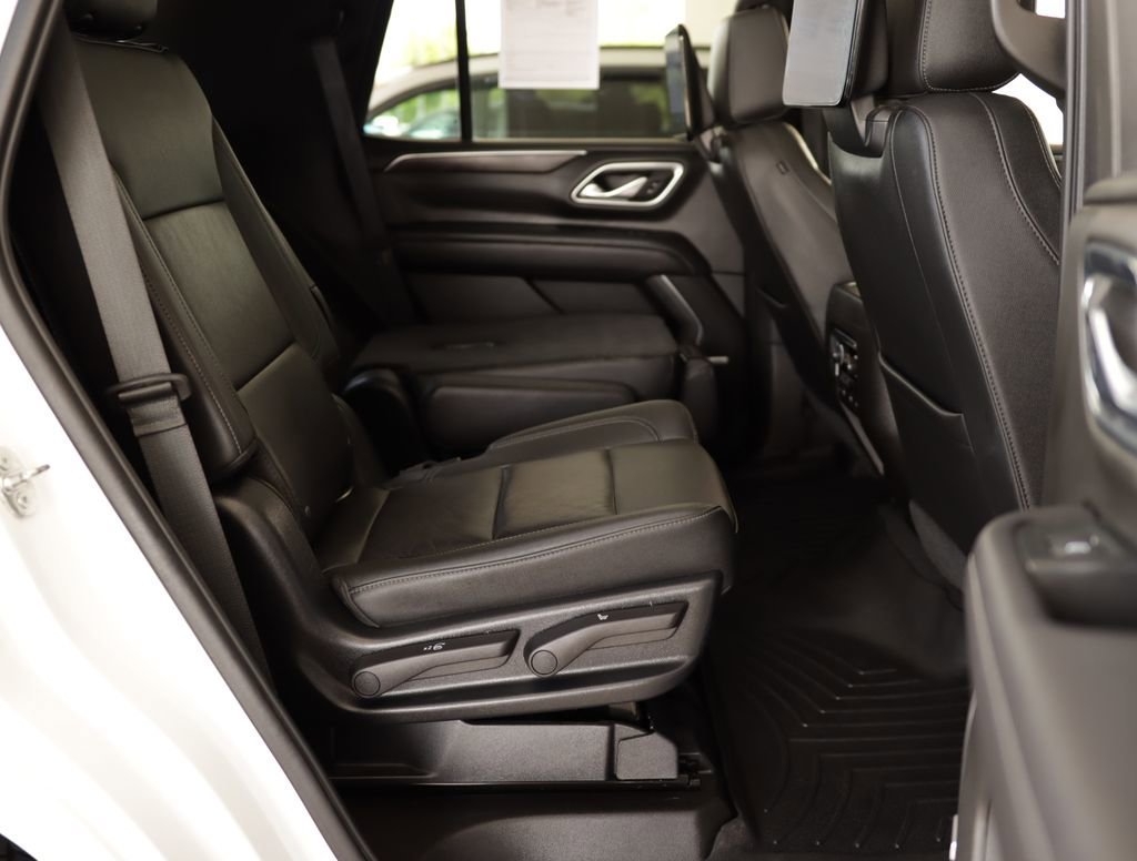 Used 2021 SUMMIT WHITE Chevrolet LT image 37