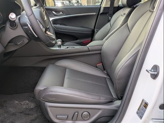 Used 2025 White Genesis 2.5T image 10