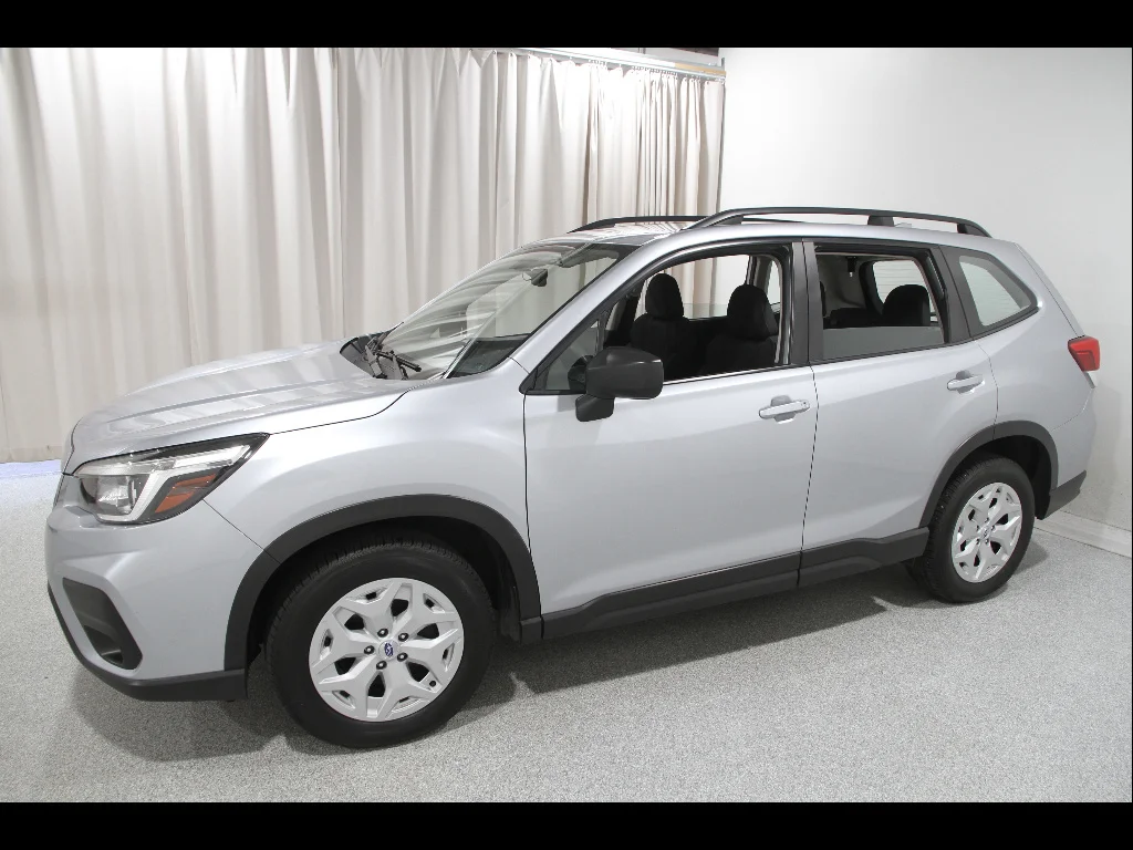 Used 2019 Ice Silver Metallic Subaru Base image 3