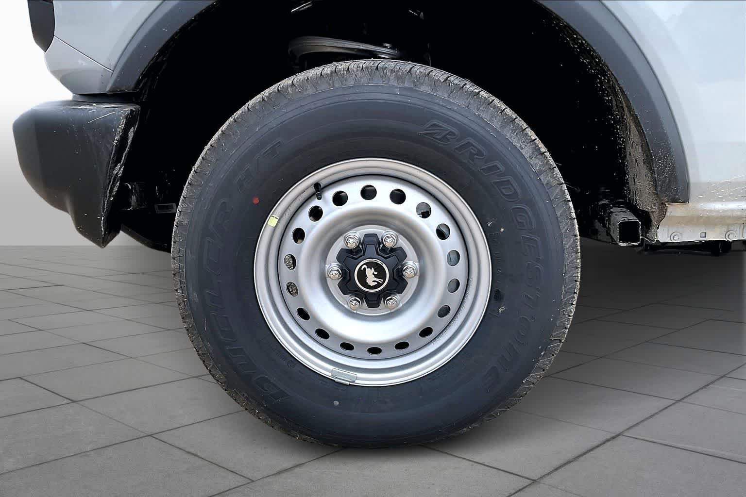 New 2026 Avalanche Ford Base image 9