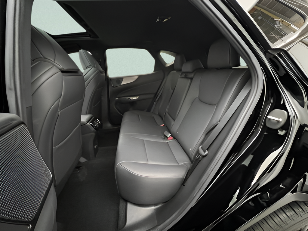 Used 2023 Obsidian Lexus 350 F SPORT Handling image 39