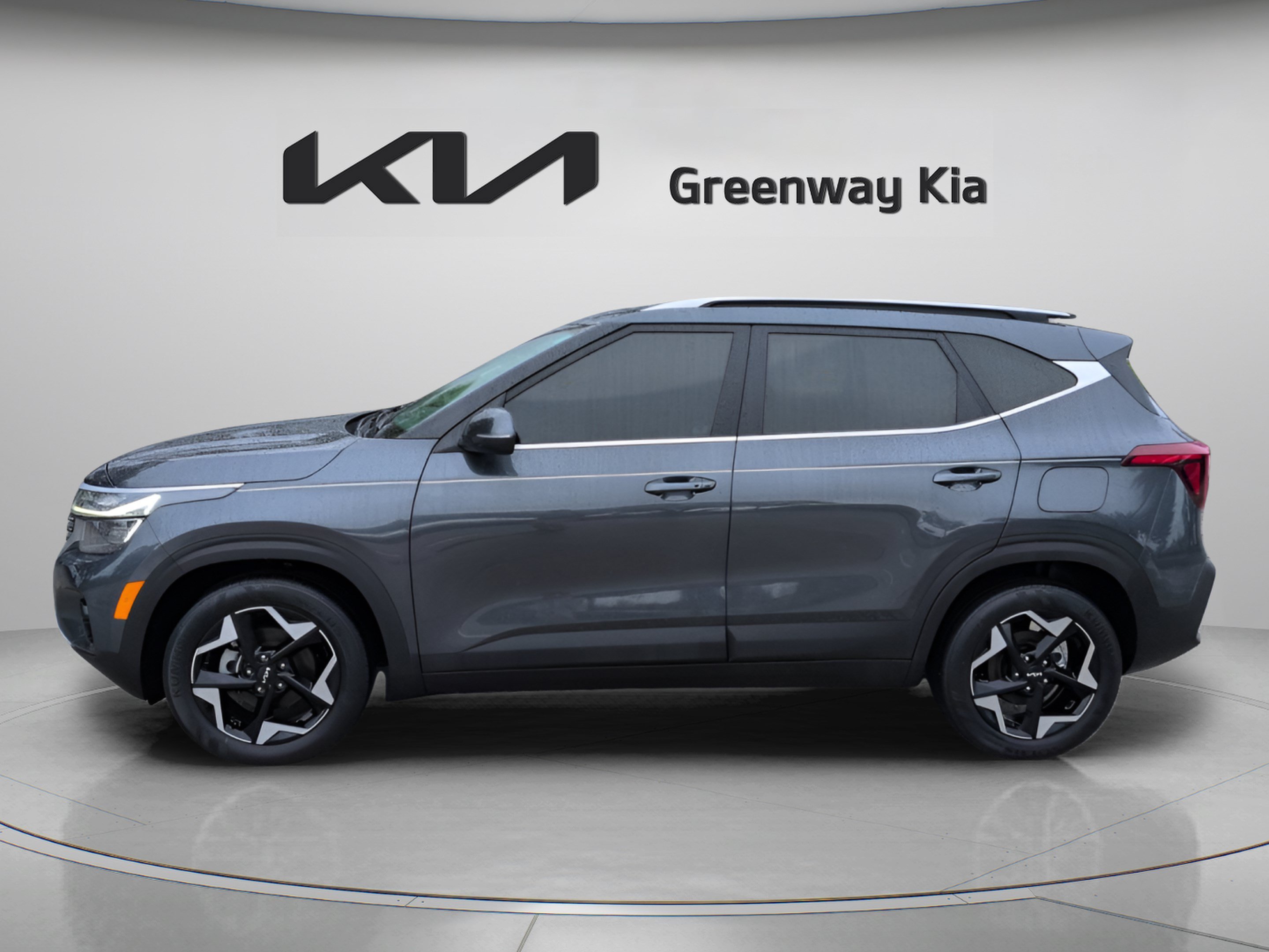 Certified Used 2025 Gravity Gray Kia EX image 9