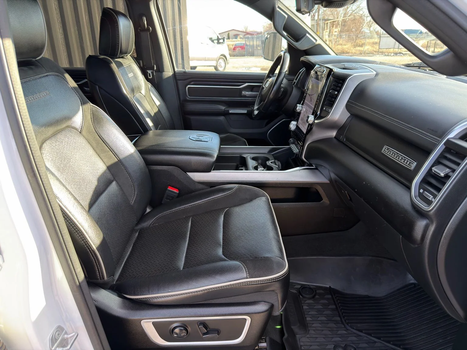 Used 2023 White Ram Laramie image 38