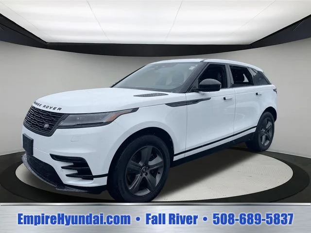 Used 2025  Land Rover Dynamic SE image 1