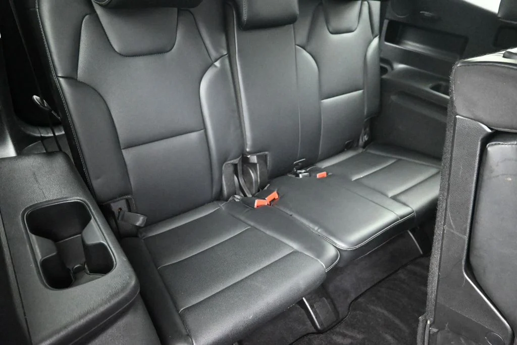 Certified Used 2023 Gray Kia LX image 11