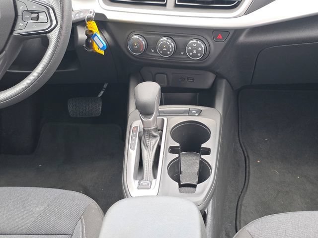 Used 2024 Summit White Chevrolet LS image 25