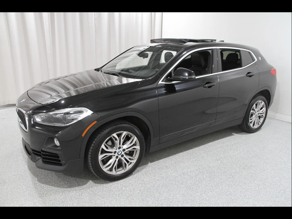 Used 2019 Black Sapphire Metallic BMW xDrive28i image 3
