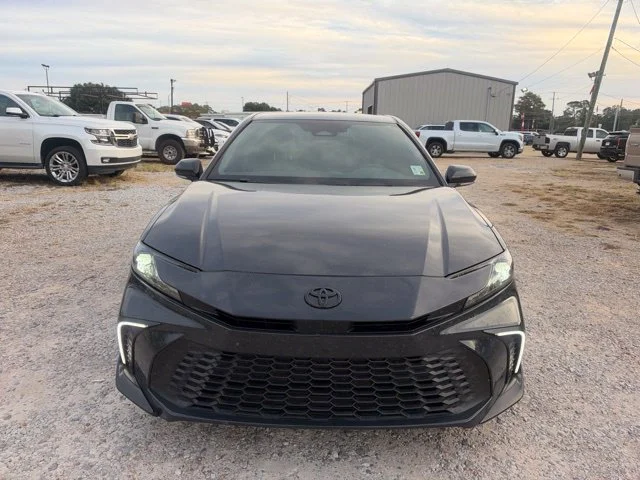 Used 2025 Gray Toyota SE image 3